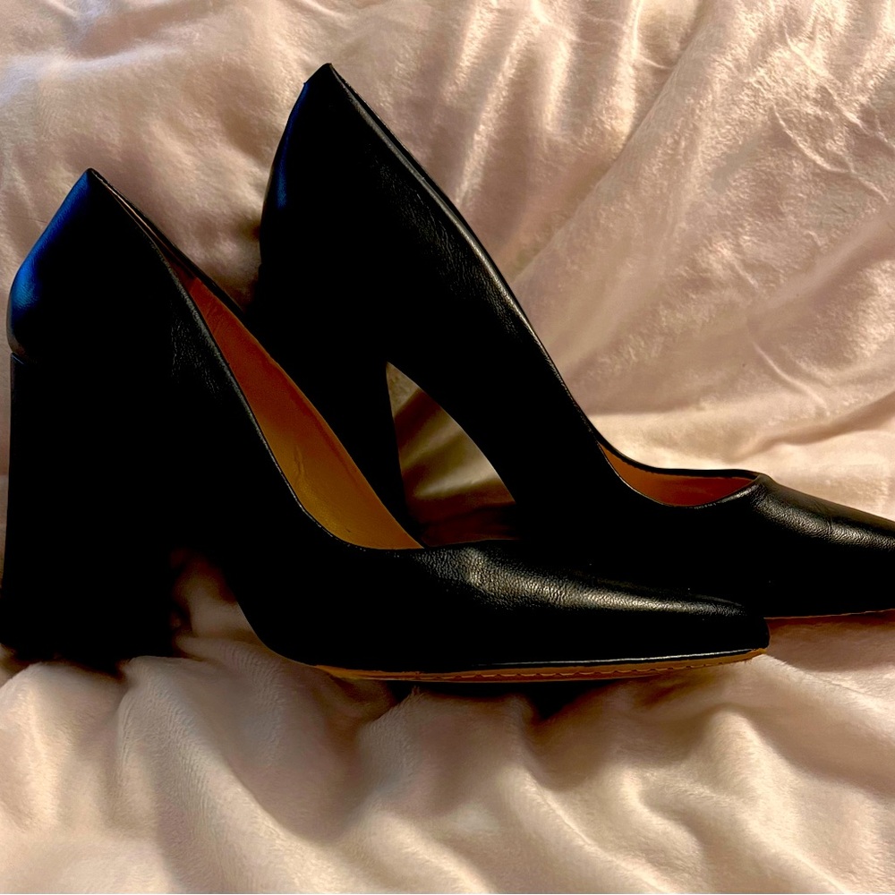 Vince Camuto black pumps. Size 8